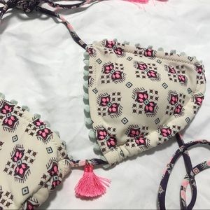 VS - Triangle Bikini Top with Tassels